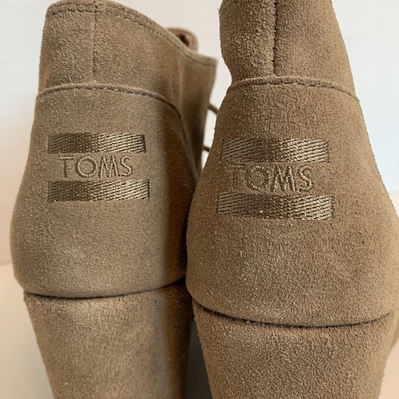 Tom’s Dessert Wedge 🔥$15 DEAL ankle boot:bootie, size 11,beige/stone color - Picture 2 of 7